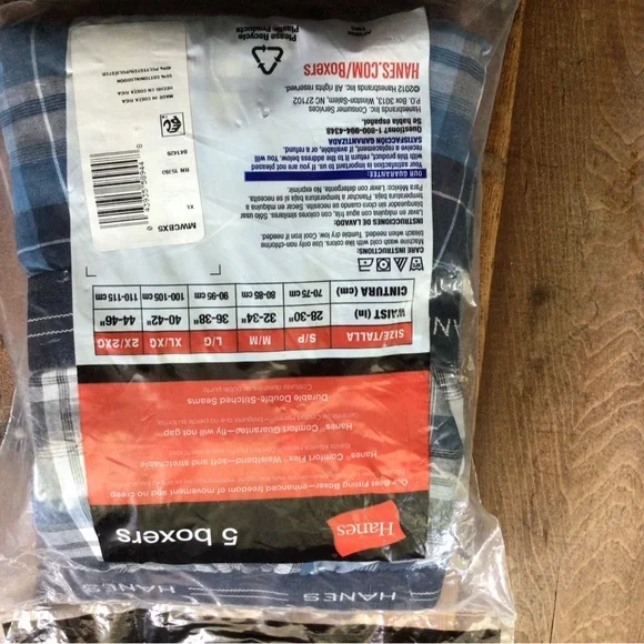 Hanes Men's Tagless Boxers - Various colors - Picture 3 of 3